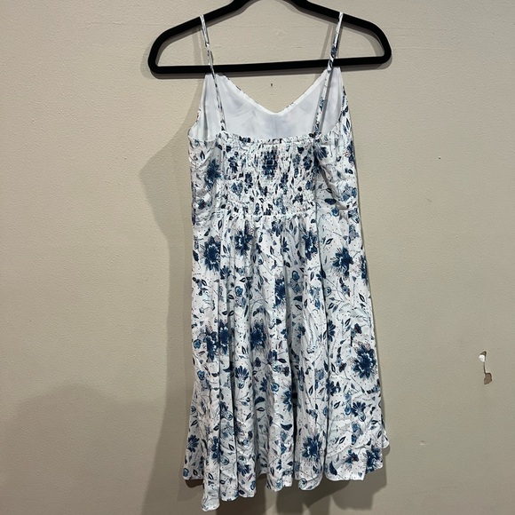 GAP Floral Dress - Picture 2 of 3
